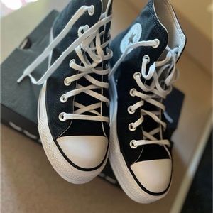 Converse platform size 8.5